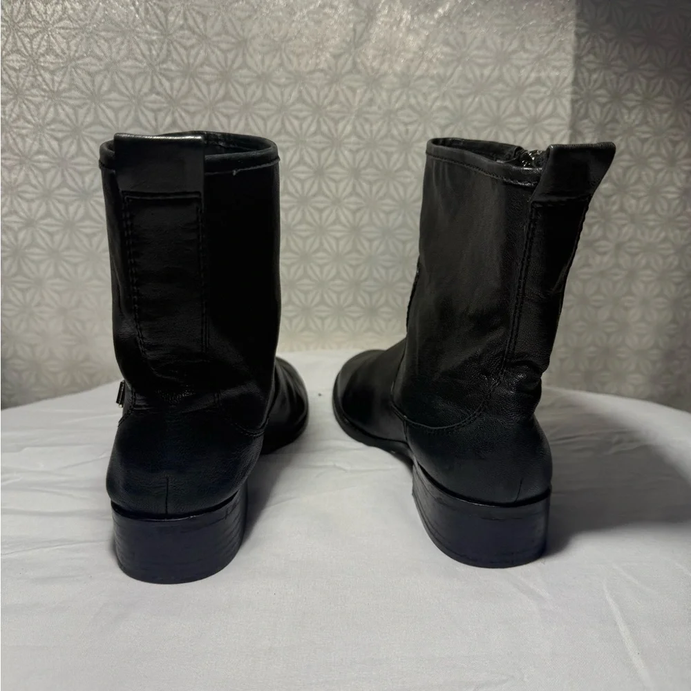 Antonio Melani Black Leather Ankle Boots Size 8.5 Side Zip